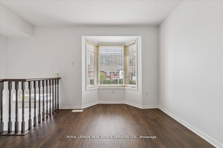 Photo 13 at 3302 Pinto Place, Cooksville, Mississauga