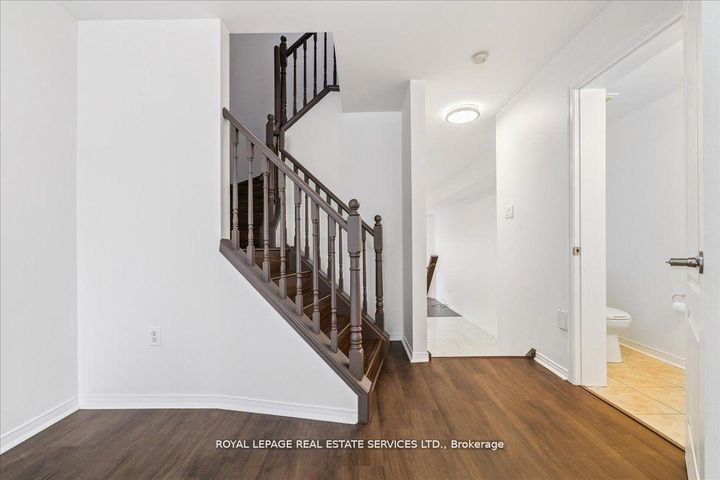 Photo 16 at 3302 Pinto Place, Cooksville, Mississauga
