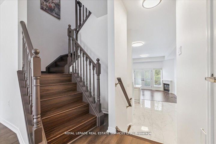 Photo 17 at 3302 Pinto Place, Cooksville, Mississauga