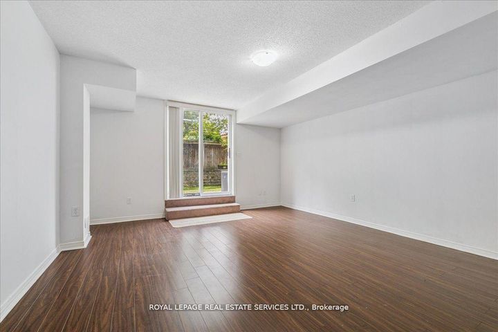 Photo 31 at 3302 Pinto Place, Cooksville, Mississauga