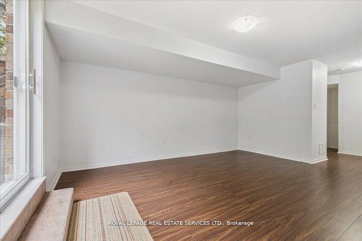 Photo 32 at 3302 Pinto Place, Cooksville, Mississauga