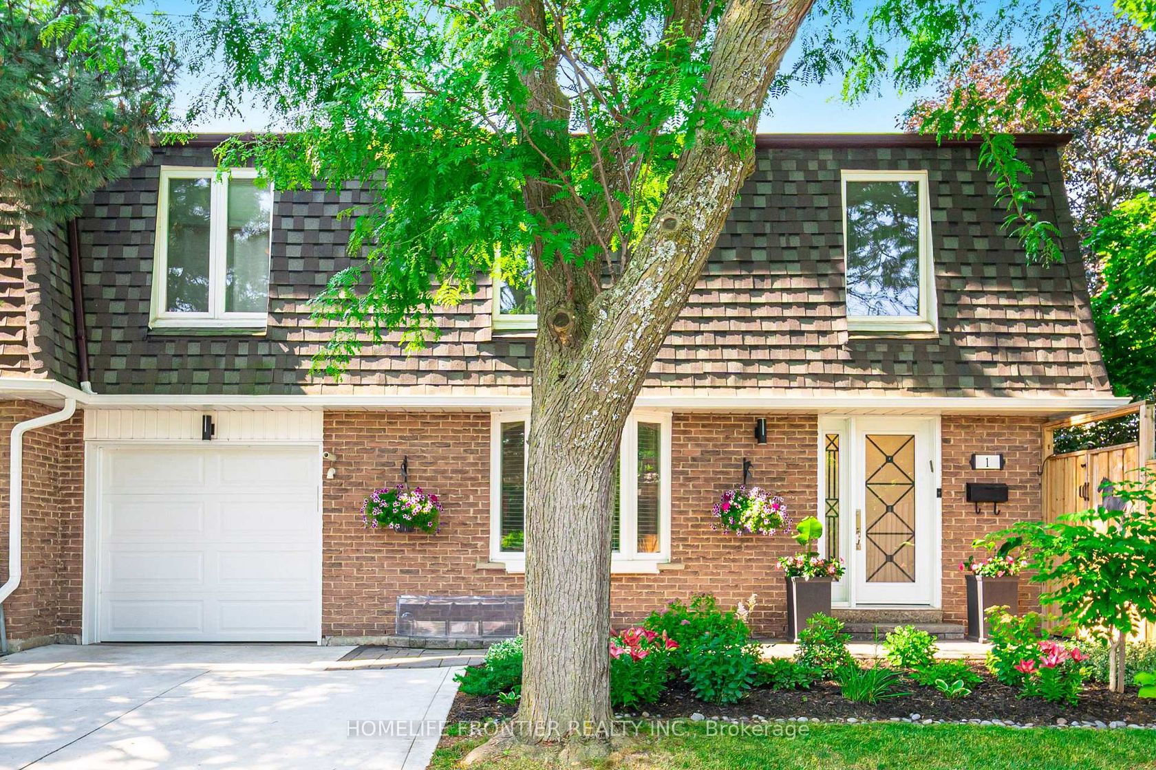 1 Denava Gate, North Richvale, Richmond Hill 