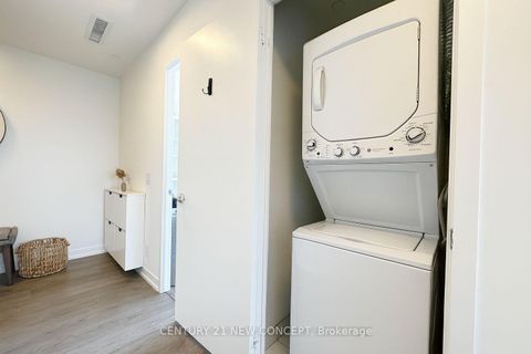 Photo 12 at 608 - 270 Dufferin Street, South Parkdale, Toronto