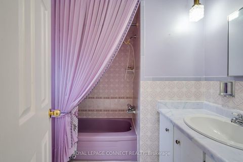 Photo 16 at 17 Altair Avenue, L'Amoreaux, Toronto