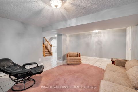 Photo 24 at 17 Altair Avenue, L'Amoreaux, Toronto
