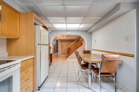 Photo 28 at 17 Altair Avenue, L'Amoreaux, Toronto