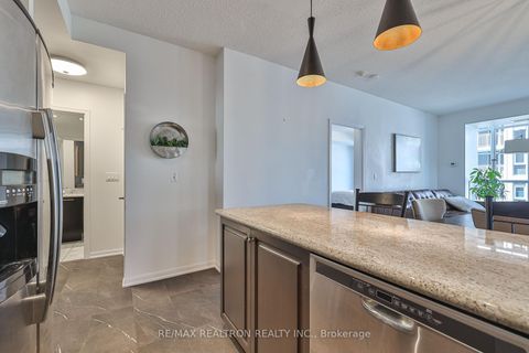 Photo 6 at 407 - 628 fleet Street, Waterfront Communities C1, Toronto