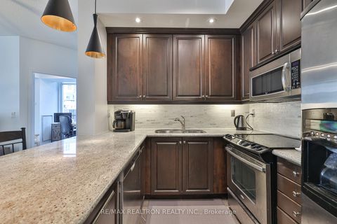 Photo 7 at 407 - 628 fleet Street, Waterfront Communities C1, Toronto