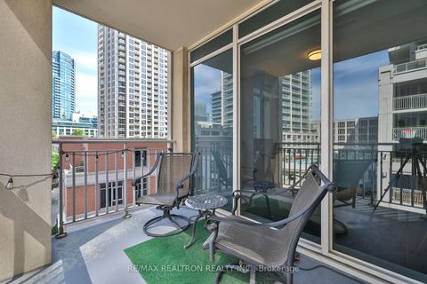 Photo 35 at 407 - 628 fleet Street, Waterfront Communities C1, Toronto