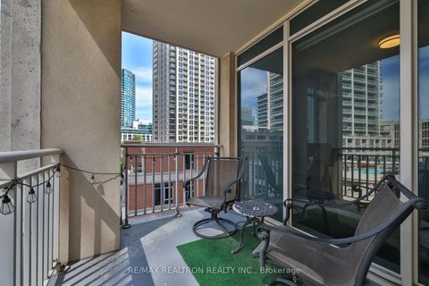 Photo 36 at 407 - 628 fleet Street, Waterfront Communities C1, Toronto