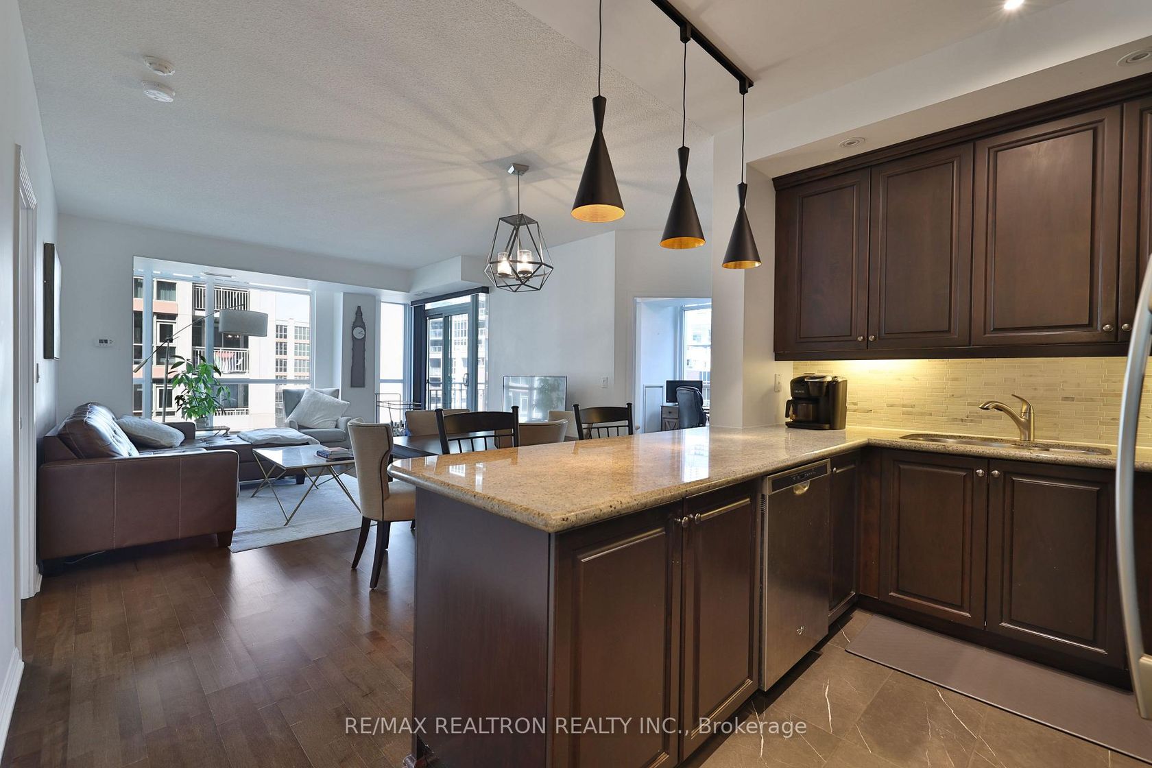407 - 628 fleet Street, Waterfront Communities C1, Toronto 
