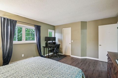 Photo 3 at 23 - 6157 Kingston Road, Centennial Scarborough, Toronto