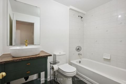 Photo 6 at 23 - 6157 Kingston Road, Centennial Scarborough, Toronto