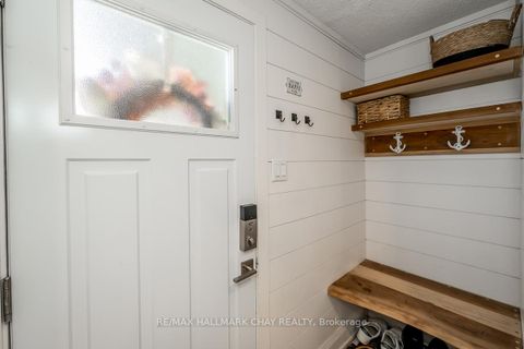 Photo 3 at 29 Shaw Crescent, Letitia Heights, Barrie