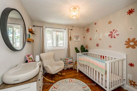 Photo 18 at 29 Shaw Crescent, Letitia Heights, Barrie