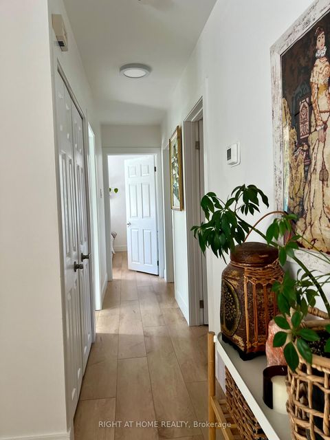 Photo 14 at 2 Richbourne Court, Sullivan, Toronto