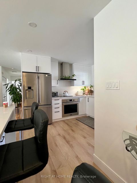 Photo 15 at 2 Richbourne Court, Sullivan, Toronto