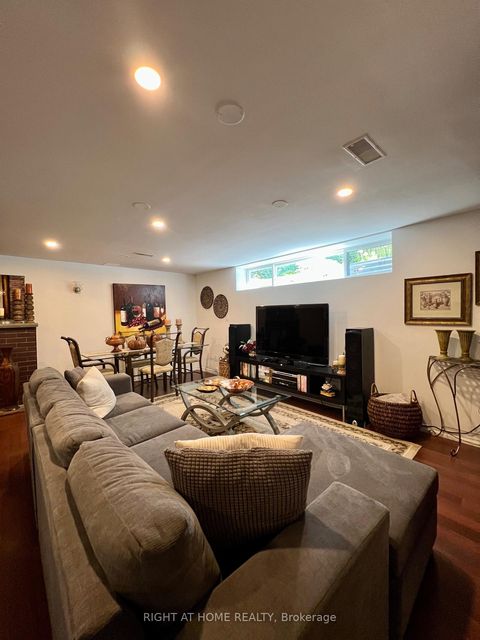 Photo 31 at 2 Richbourne Court, Sullivan, Toronto