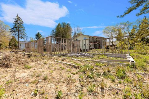 Photo 4 at 1790 St Johns Road, Alcona, Innisfil Photo 4 at 1790 St Johns Road, Alcona, Innisfil