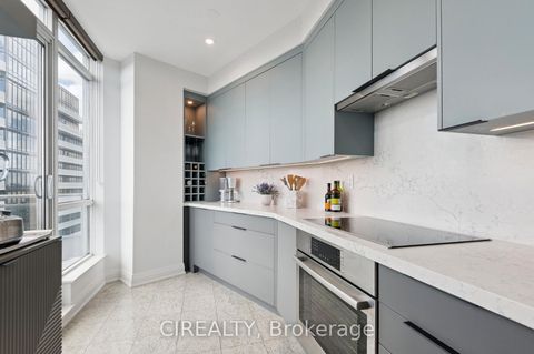 Photo 8 at UPH02 - 18 Holmes Avenue, Willowdale East, Toronto Photo 8 at UPH02 - 18 Holmes Avenue, Willowdale East, Toronto