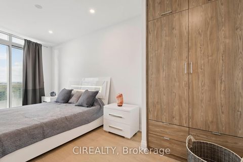 Photo 18 at UPH02 - 18 Holmes Avenue, Willowdale East, Toronto
