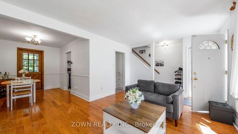 Photo 12 at 118 Chestnut Crescent, Birchmount, Toronto