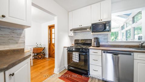 Photo 18 at 118 Chestnut Crescent, Birchmount, Toronto