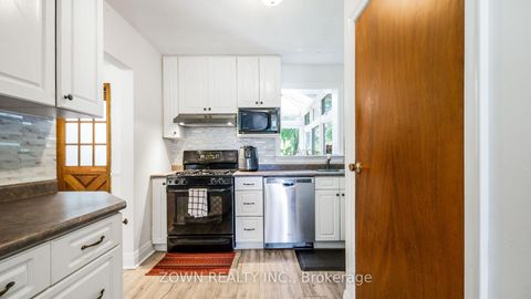 Photo 21 at 118 Chestnut Crescent, Birchmount, Toronto