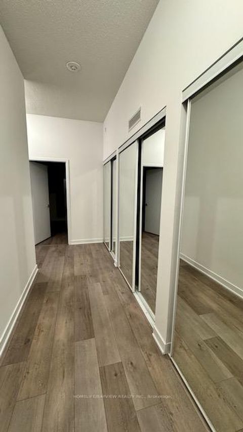 Photo 4 at #512 - 38 Honeycrisp Crescent N, Vaughan Corporate Centre, Vaughan