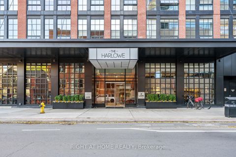 Photo 1 at LPH02 - 608 Richmond St. W Street, Waterfront Communities C1, Toronto