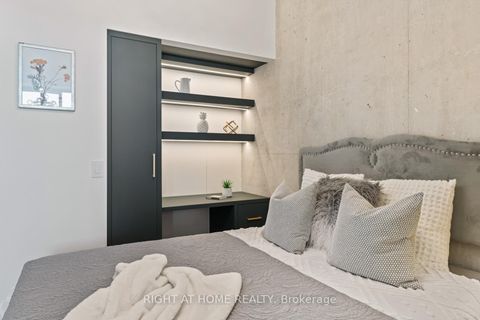 Photo 10 at LPH02 - 608 Richmond St. W Street, Waterfront Communities C1, Toronto
