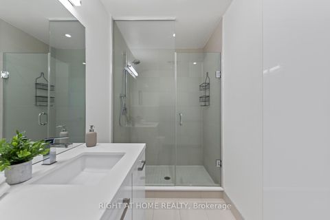 Photo 34 at LPH02 - 608 Richmond St. W Street, Waterfront Communities C1, Toronto