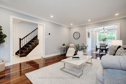 Photo 6 at 108 Collingsbrook Boulevard, L'Amoreaux, Toronto