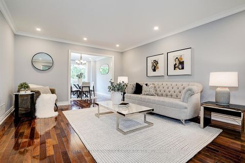 Photo 8 at 108 Collingsbrook Boulevard, L'Amoreaux, Toronto