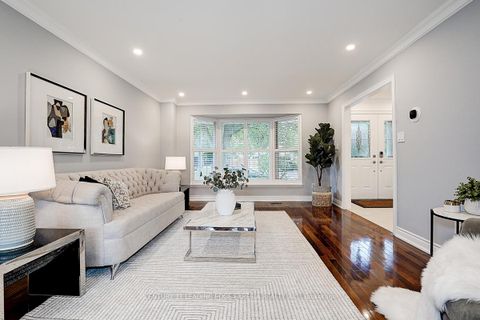 Photo 9 at 108 Collingsbrook Boulevard, L'Amoreaux, Toronto