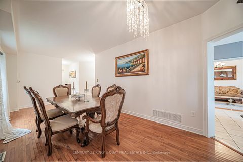 Photo 5 at 46 Pepperberry Road, Patterson, Vaughan