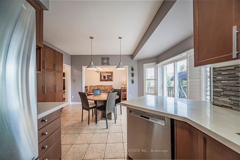 Photo 8 at 46 Pepperberry Road, Patterson, Vaughan