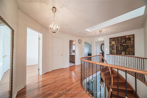 Photo 18 at 46 Pepperberry Road, Patterson, Vaughan