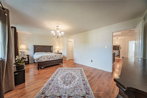 Photo 21 at 46 Pepperberry Road, Patterson, Vaughan