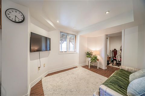 Photo 33 at 46 Pepperberry Road, Patterson, Vaughan