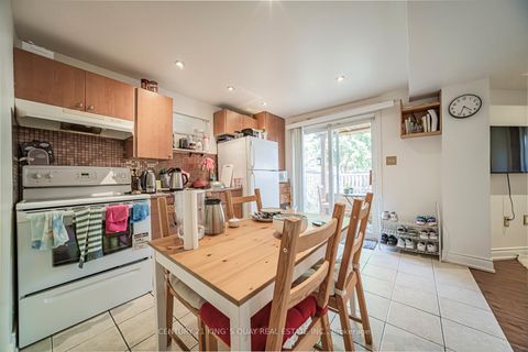 Photo 37 at 46 Pepperberry Road, Patterson, Vaughan