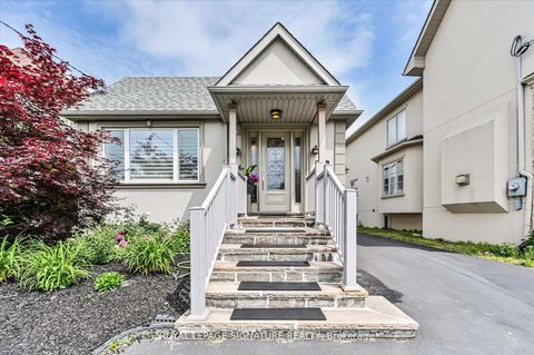 Photo 1 at 242 Olive Avenue, Willowdale East, Toronto