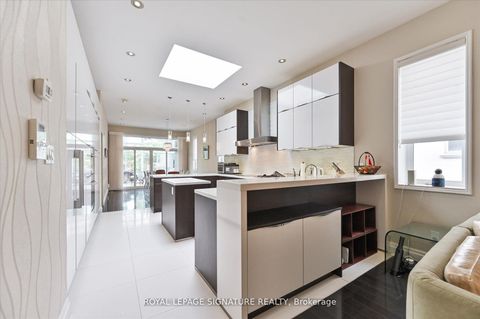 Photo 6 at 242 Olive Avenue, Willowdale East, Toronto