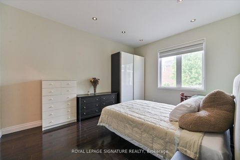 Photo 18 at 242 Olive Avenue, Willowdale East, Toronto