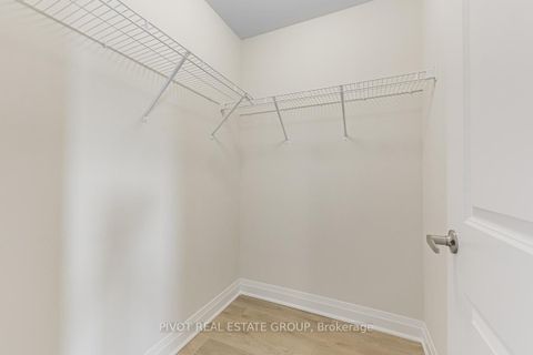 Photo 19 at 21 Kennisis Way, Maple, Vaughan