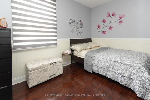 Photo 10 at 30 Silvercrest Avenue, Alderwood, Toronto