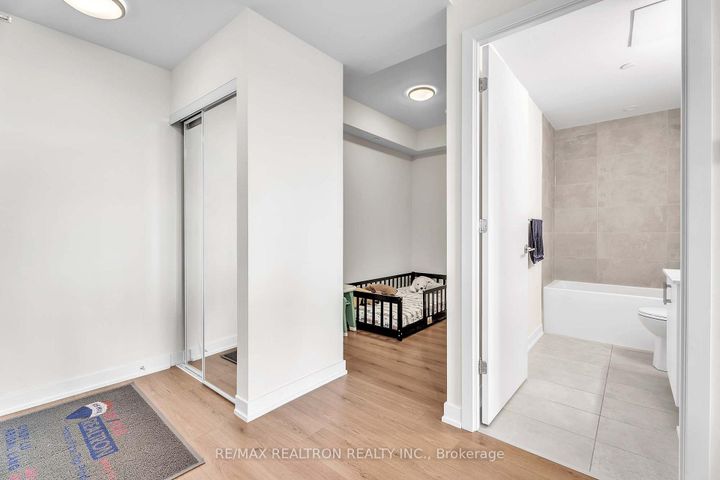 Photo 15 at 507 - 15 Ellerslie Avenue, Willowdale West, Toronto