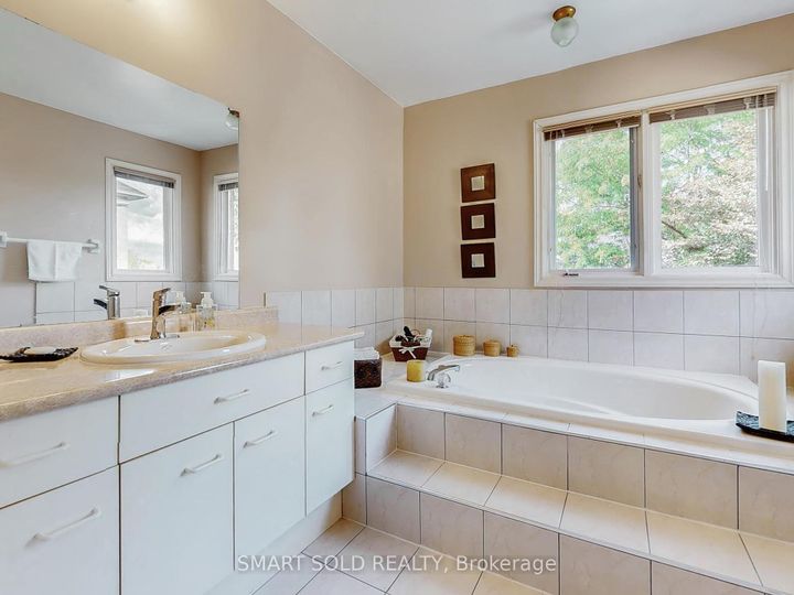 Photo 16 at 611 Gagnon Place, Wyndham, Newmarket