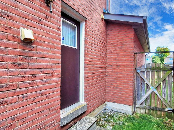 Photo 26 at 611 Gagnon Place, Wyndham, Newmarket