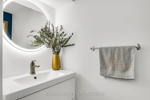 Photo 10 at 1311 - 36 Blue Jays Way, Waterfront Communities C1, Toronto
